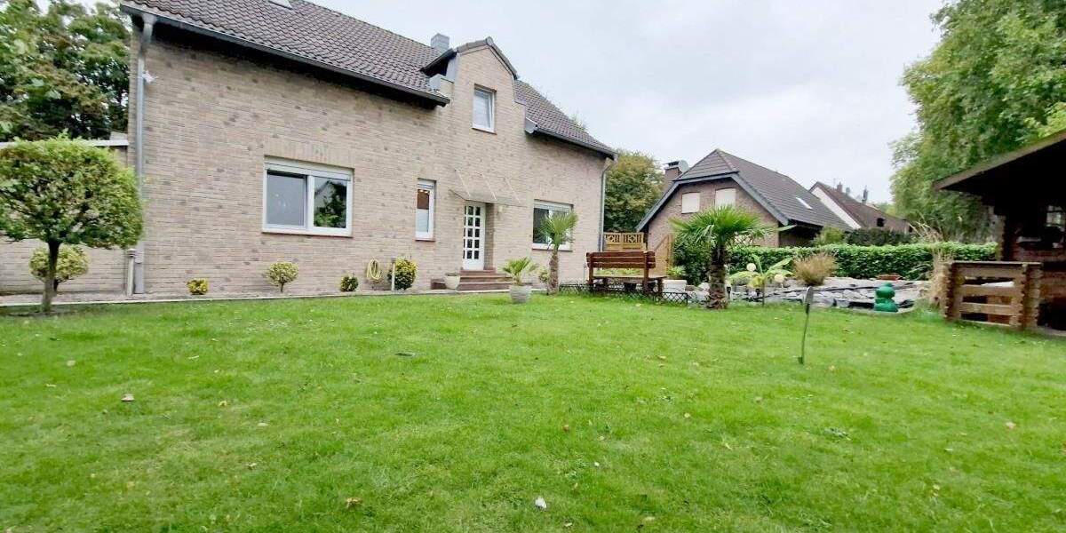 Einfamilienhaus Oberhausen Schwarze Heide - 7 Zimmer, 176 m&sup2;, 595.000&euro; | Angebot:25632282