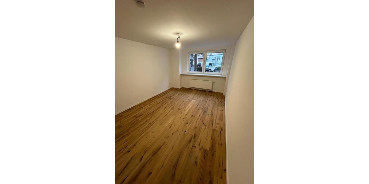 Erdgeschoßwohnung Wuppertal Unterbarmen - 2 Zimmer, 76 m&sup2;, 819&euro; | Angebot:26236669