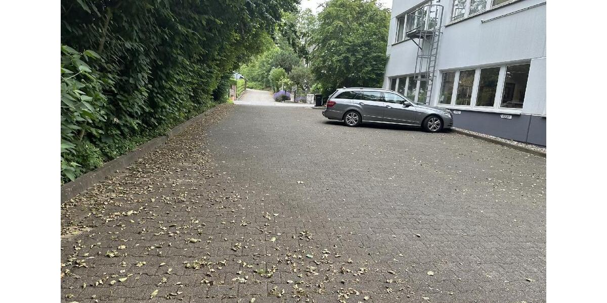 Lagerhalle in einer neuwertigen, kleinen Gewerbeimmobilie mit Glasfaseranschluss zimmer