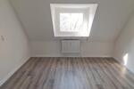 Dachgeschoßwohnung Duisburg Hamborn - 3 Zimmer, 74 m&sup2;, 510&euro; | Angebot:25803939