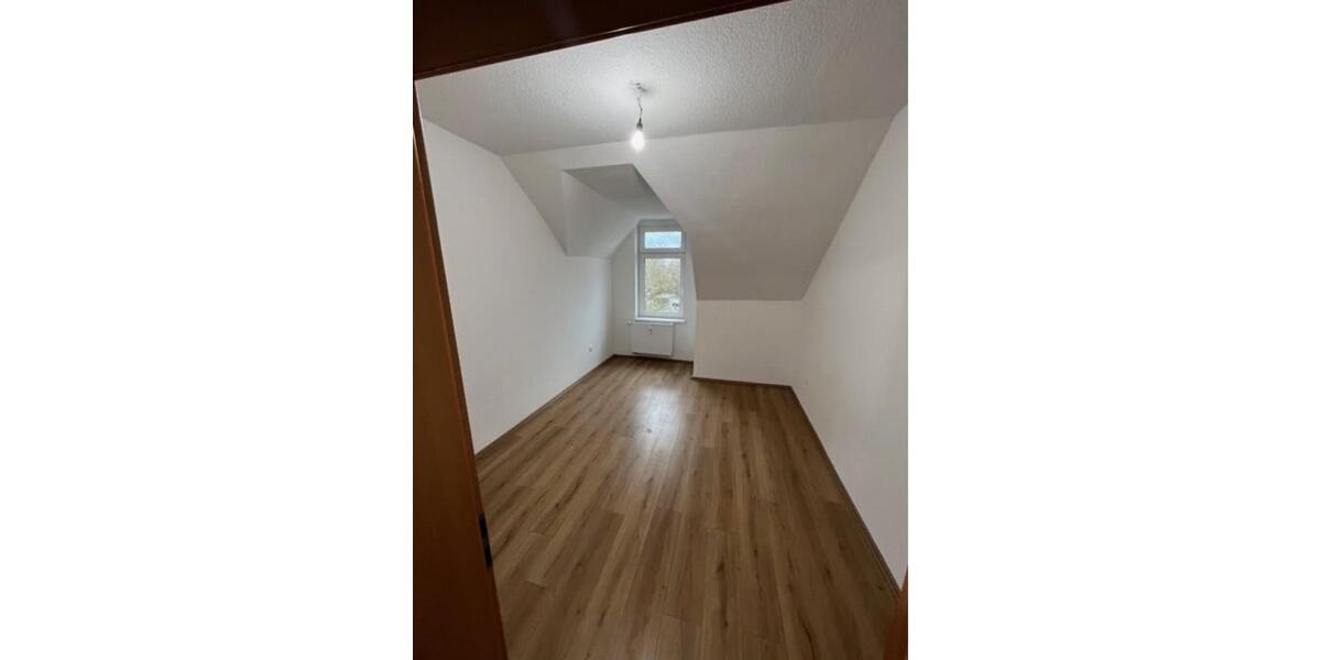 Dachgeschoßwohnung Herne Wanne-Bickern - 2 Zimmer, 65 m&sup2;, 550&euro; | Angebot:24535144