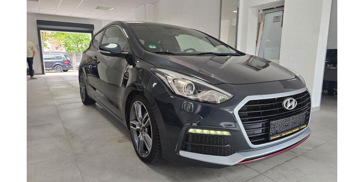 Hyundai i30 96.864 km 11.490 &euro; Dinslaken 46537