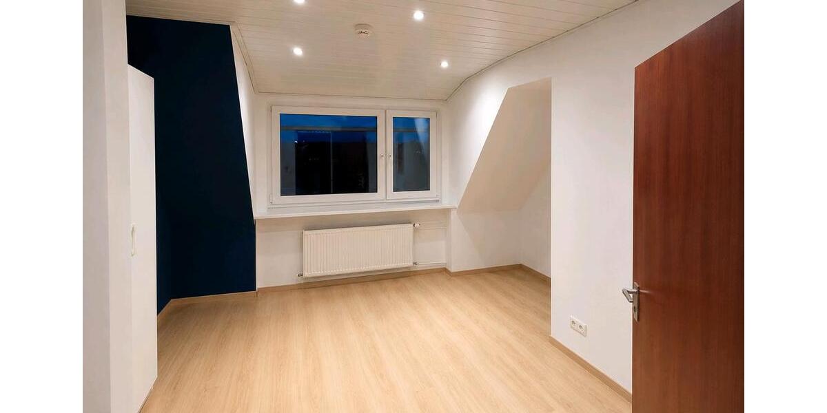 Dachgeschoßwohnung Wuppertal Gemarkung Langerfeld - 3 Zimmer, 73 m&sup2;, 169.000&euro; | Angebot:26820911