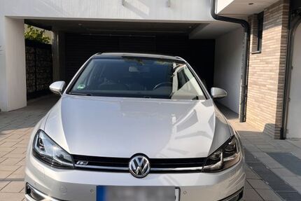 VW Golf 97.211 km 17.900 &euro; Duisburg 47137