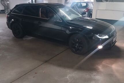 Audi A4 218.500 km 5.550 &euro; Essen 45147