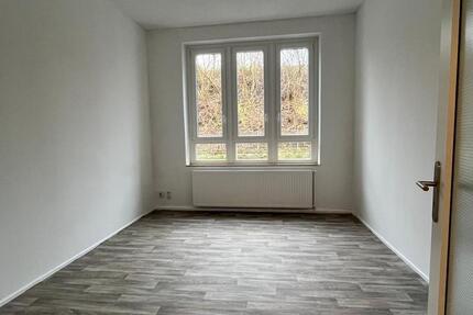 Helle 3,5-Zimmer-Wohnung (65 m²) mit Tageslichtbad 3 zimmer