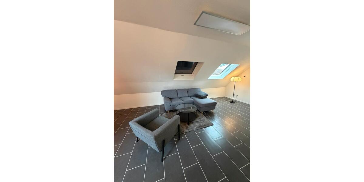 Dachgeschoßwohnung Castrop-Rauxel Deinighausen - 1 Zimmer, 33 m&sup2;, 650&euro; | Angebot:25613730