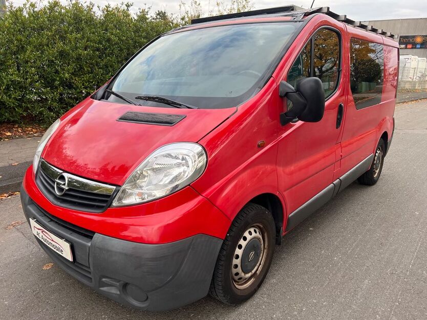 Opel Vivaro 147.000 km 6.400 € Witten 58454
