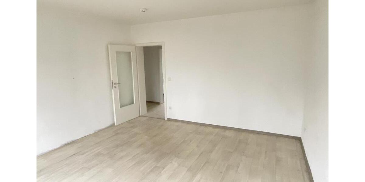 Erdgeschoßwohnung Duisburg Mittelmeiderich - 3 Zimmer, 66 m&sup2;, 579&euro; | Angebot:25258295