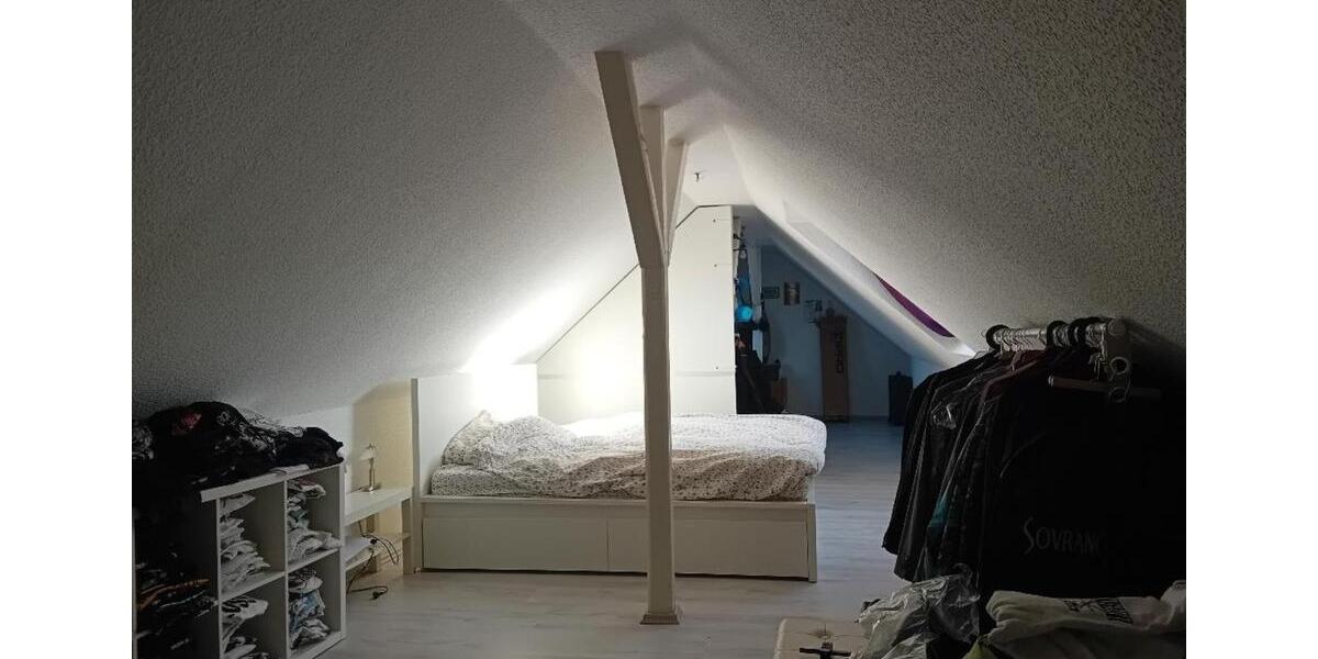 Dachgeschoßwohnung Oberhausen - 4 Zimmer, 110 m&sup2;, 195.555&euro; | Angebot:24979111