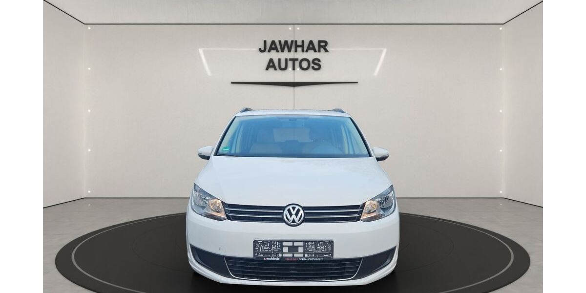 VW Touran 136.579 km 9.490 &euro; Bottrop 46236