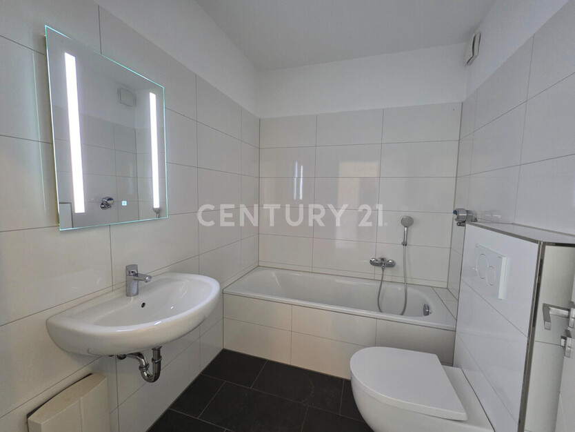 Kein Schloß, aber ein gemütliches Zuhause! 3 zimmer