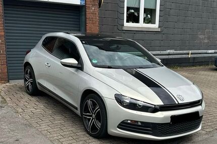 VW Scirocco 125.000 km 7.700 € Gelsenkirchen 45891