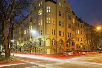 Wohnung zum Kaufen in Düsseldorf 1.550.000 € 201.41 m² 5 zimmer