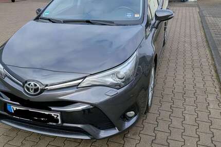Toyota Avensis 150.550 km 16.000 &euro; Wuppertal 42283