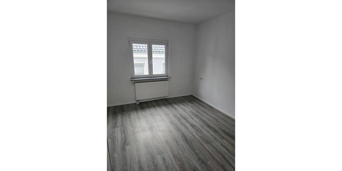 Etagenwohnung Wuppertal Barmen - 4 Zimmer, 90 m&sup2;, 1.190&euro; | Angebot:26226679