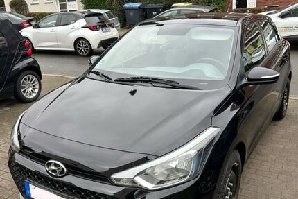 Hyundai i20 145.000 km 6.000 € Essen 45144