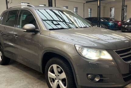 VW Tiguan 132.600 km 7.870 &euro; Velbert 42551