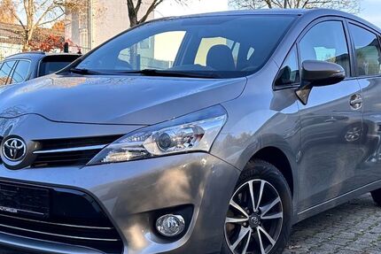 Toyota Verso 89.900 km 10.390 &euro; Dortmund 44149