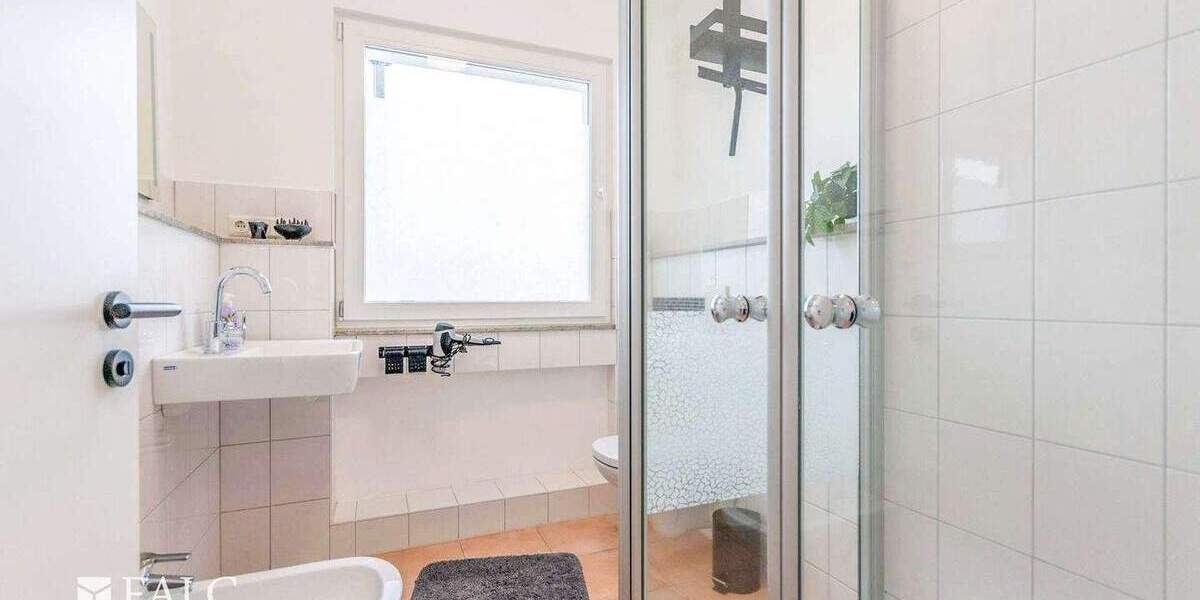 Mehrfamilienhaus, Wohnhaus Essen Stadtkern - 2 Zimmer, 761 m&sup2;, 2.690.000&euro; | Angebot:25821788