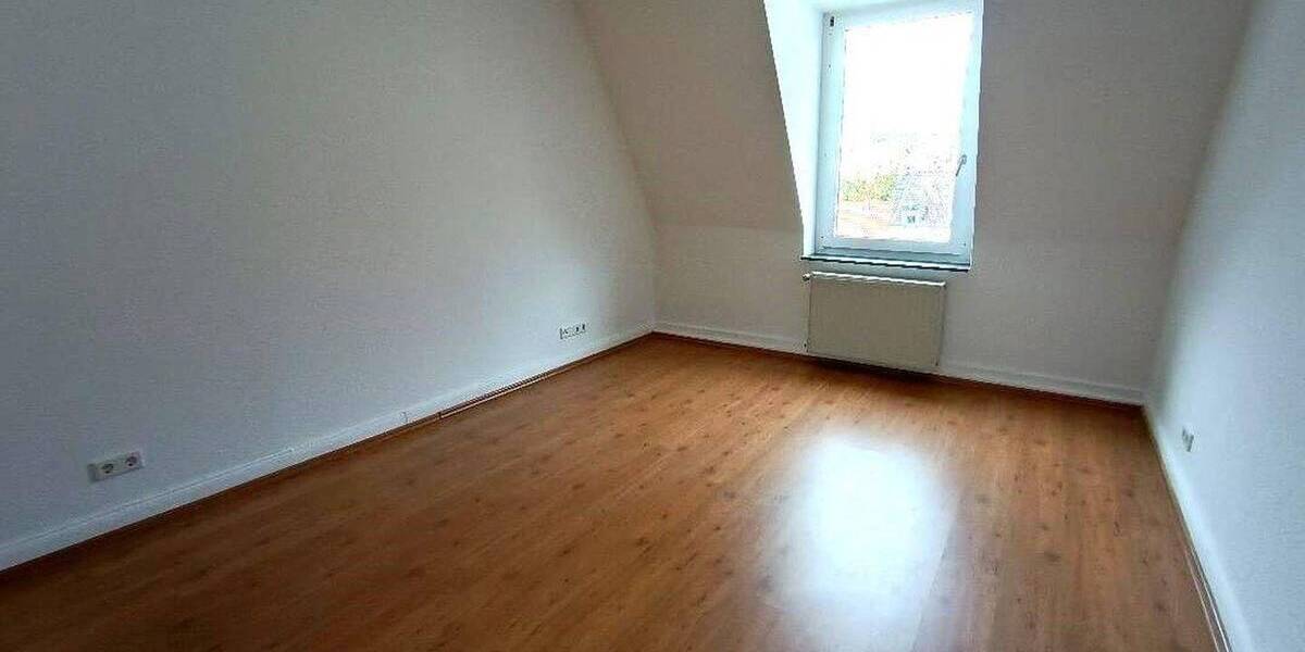 Etagenwohnung Wuppertal Barmen - 4 Zimmer, 100 m&sup2;, 880&euro; | Angebot:26897645