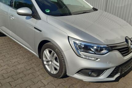 Renault Megane 42.587 km 13.750 &euro; Dorsten 46282