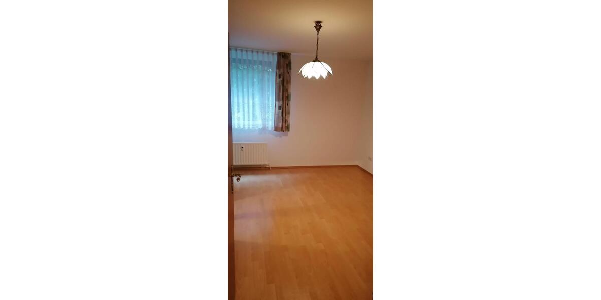 Hochparterre Ratingen Tiefenbroich - 2 Zimmer, 64 m&sup2;, 210.000&euro; | Angebot:26959481