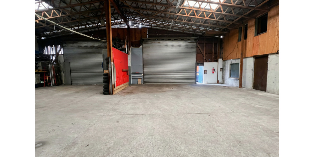 800 m² Lagerhalle | 6x6m Rolltor | Top-Logistik im Städtedreieck zimmer