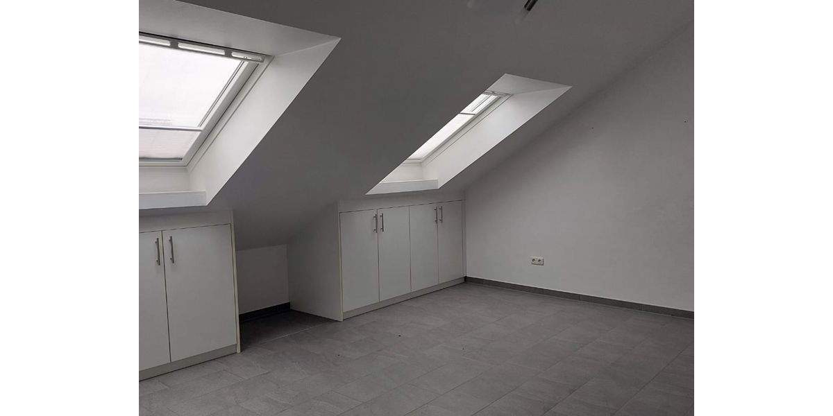 Etagenwohnung Gladbeck Mitte - 3 Zimmer, 134 m&sup2;, 1.200&euro; | Angebot:24247300