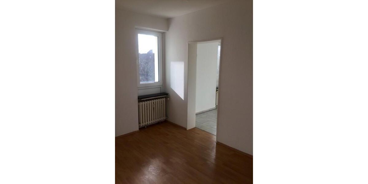 So schön: Geräumige 3 Zimmer mit Balkon in gepflegter Umgebung 3.5 zimmer