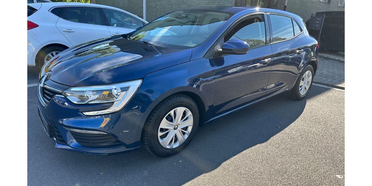Renault Megane 76.000 km 8.990 &euro; Duisburg 47138