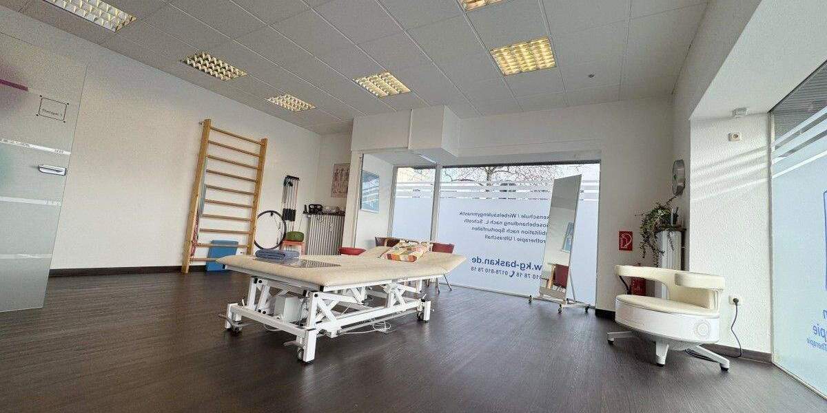 Repräsentative Gewerbeeinheit für Praxis, Büro oder Dienstleistung zimmer