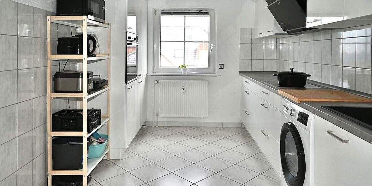 Etagenwohnung Bochum Stiepel - 4 Zimmer, 107 m&sup2;, 420.000&euro; | Angebot:25374287