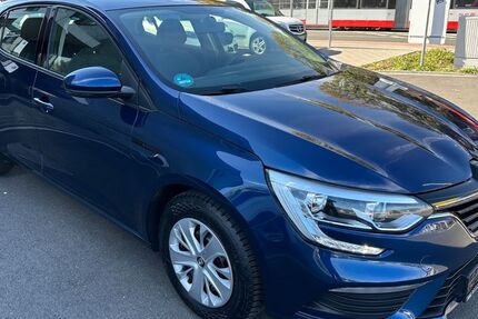Renault Megane 76.000 km 8.980 &euro; Duisburg 47138