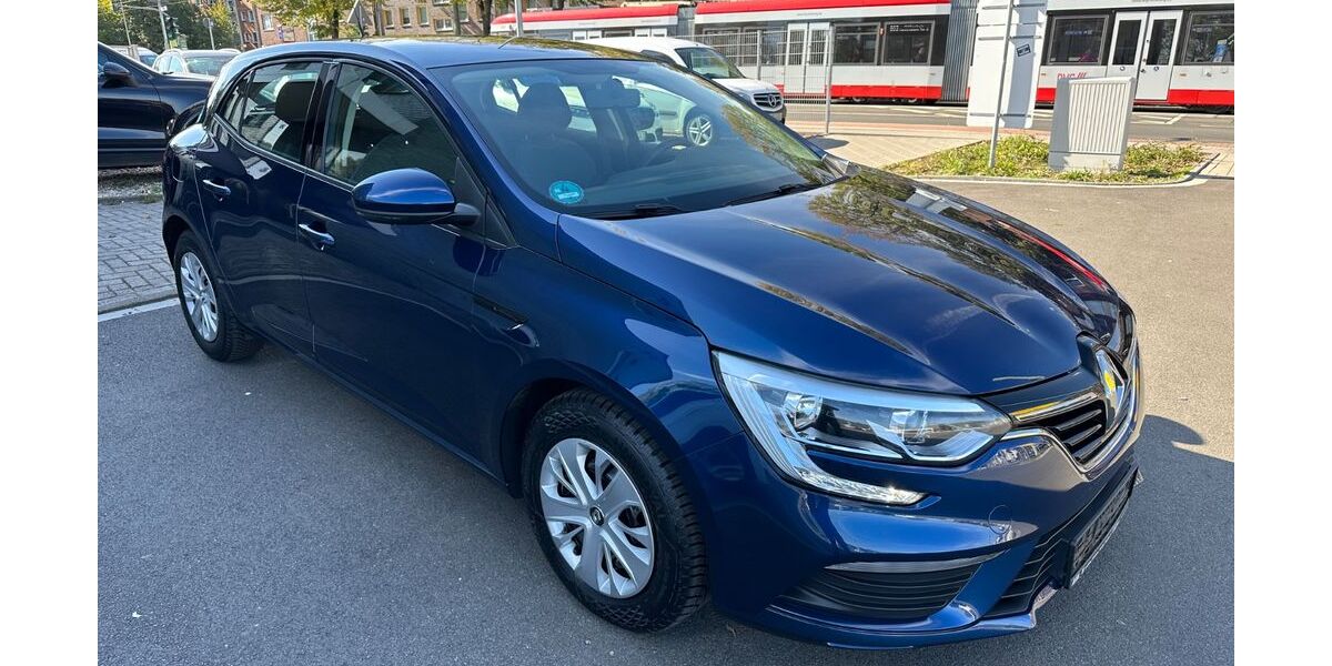 Renault Megane 76.000 km 8.980 &euro; Duisburg 47138
