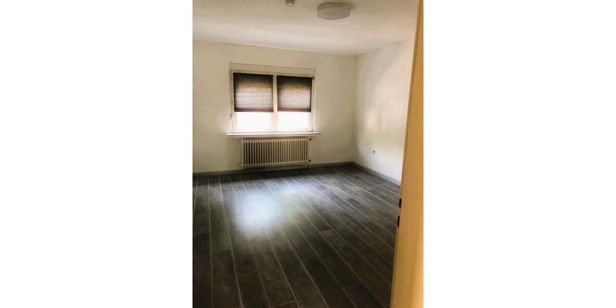 Freundliche 3 Zimmer Wohnung in einem ruhigen gepflegten Haus 3 zimmer
