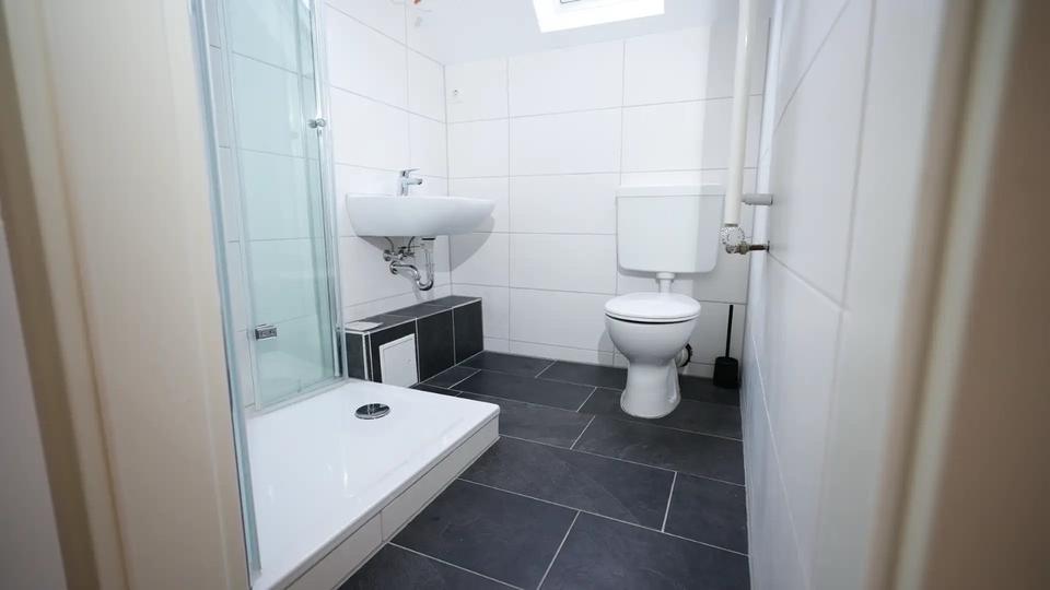 Dachgeschoßwohnung Hattingen - 1 Zimmer, 33 m&sup2;, 400&euro; | Angebot:26130716