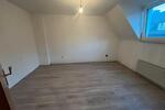 Dachgeschoßwohnung Oberhausen Osterfeld - 3.5 Zimmer, 75 m&sup2;, 650&euro; | Angebot:26237035