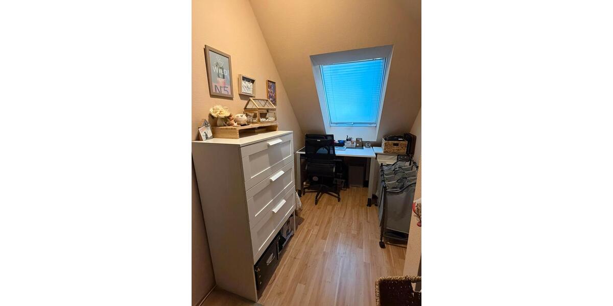Dachgeschoßwohnung Herne Wanne-Bickern - 3.5 Zimmer, 87 m&sup2;, 900&euro; | Angebot:26165943