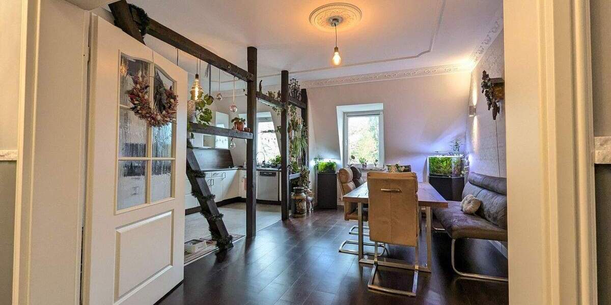 Etagenwohnung Duisburg Mittelmeiderich - 5 Zimmer, 132 m&sup2;, 199.900&euro; | Angebot:25401378