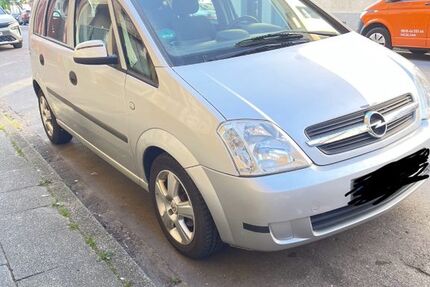 Opel Meriva 173.000 km 1.599 &euro; Essen 45143