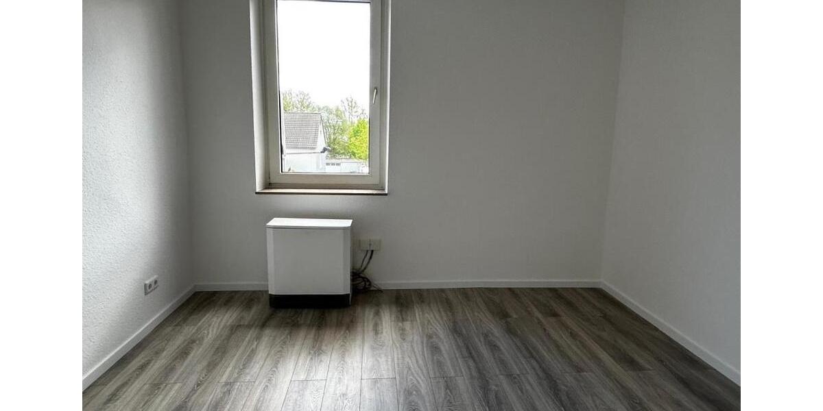 Etagenwohnung Essen Stadtbezirk III - 2 Zimmer, 50 m&sup2;, 400&euro; | Angebot:26380177
