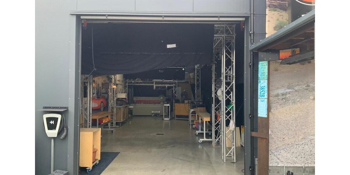 ...Ehrensache.. Moderne Lagerhalle in Herne zimmer