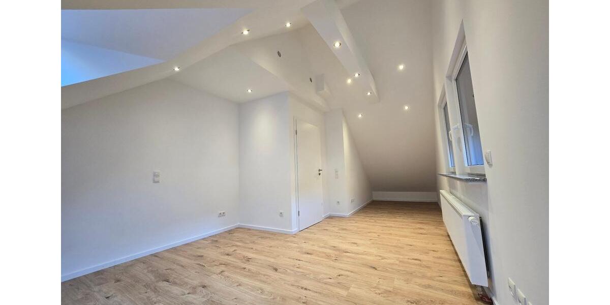 Dachgeschoßwohnung Wuppertal Eckbusch - 2 Zimmer, 60 m&sup2;, 620&euro; | Angebot:25407465