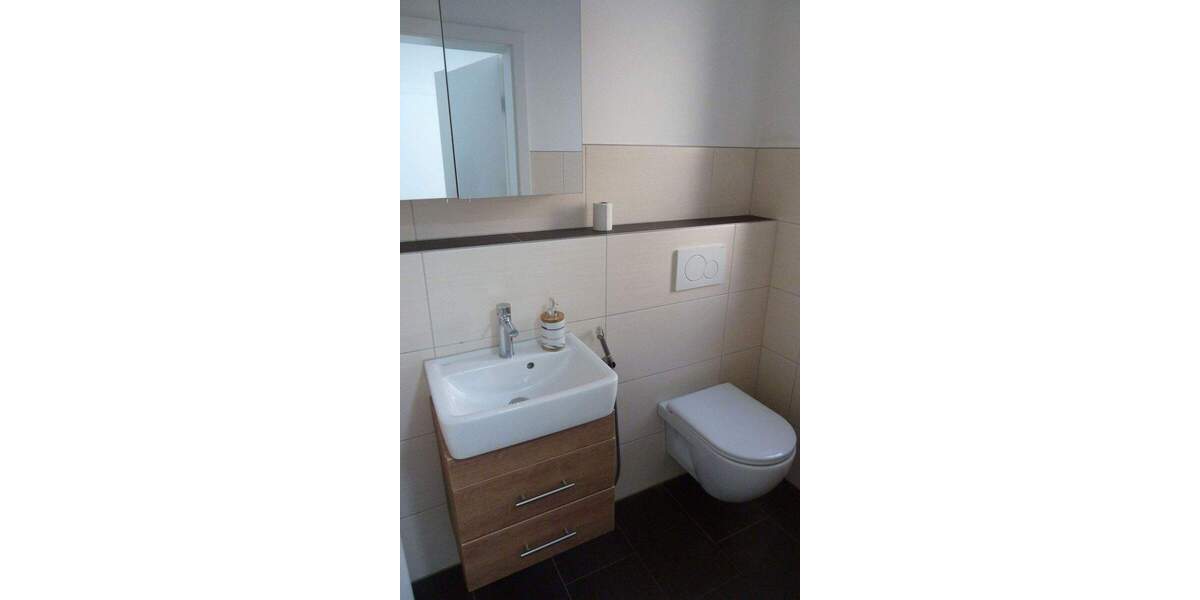 *Eine Oase zum Wohlfühlen* - Großzügige Doppelhaushälfte mit Terrasse, Garten und Garage in HER-Baukau 5 zimmer