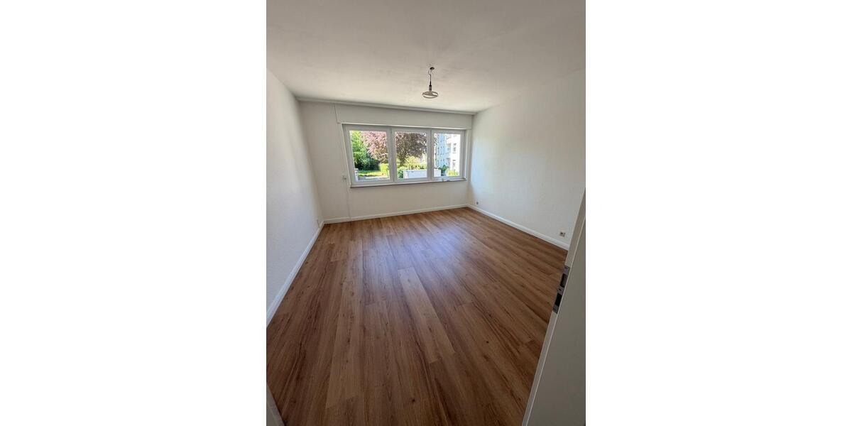 Etagenwohnung Recklinghausen - 3.5 Zimmer, 88 m&sup2;, 1.400&euro; | Angebot:26396551