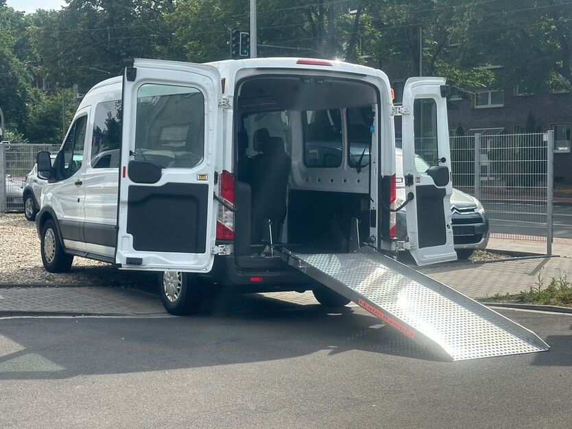 Ford Transit 184.000 km 22.650 € Duisburg 47138