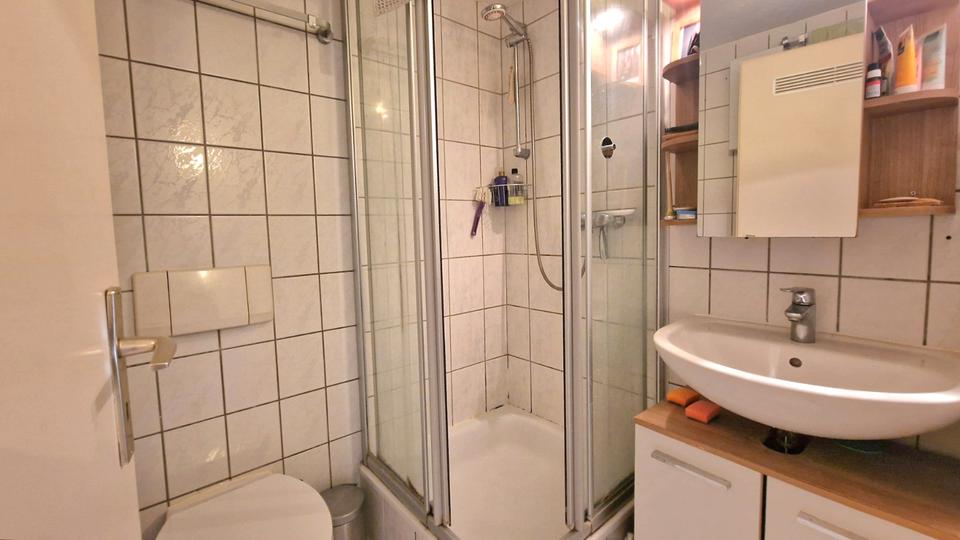 Dachgeschoßwohnung Bochum Bochum-Mitte - 3 Zimmer, 45 m&sup2;, 499&euro; | Angebot:26403722