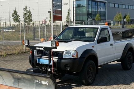 Nissan Navara 98.000 km 10.000 &euro; Bottrop 46238