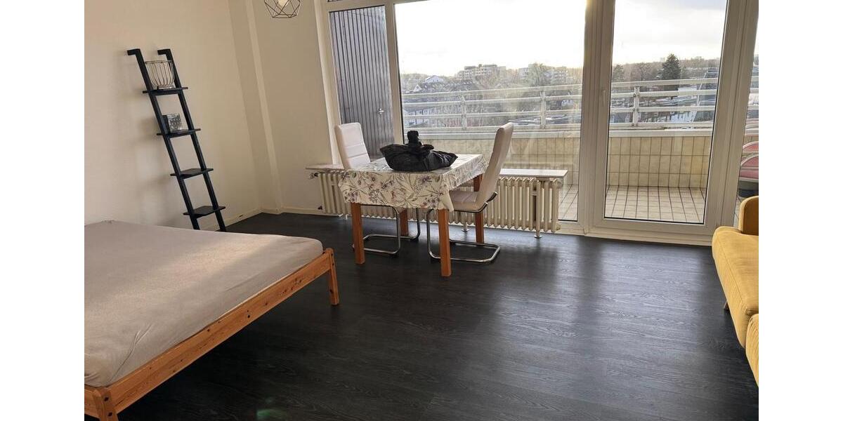 Eingerichtete 1-Zimmer-Wohnung mit Balkon & Aufzug – Nähe U72 – A 1 zimmer